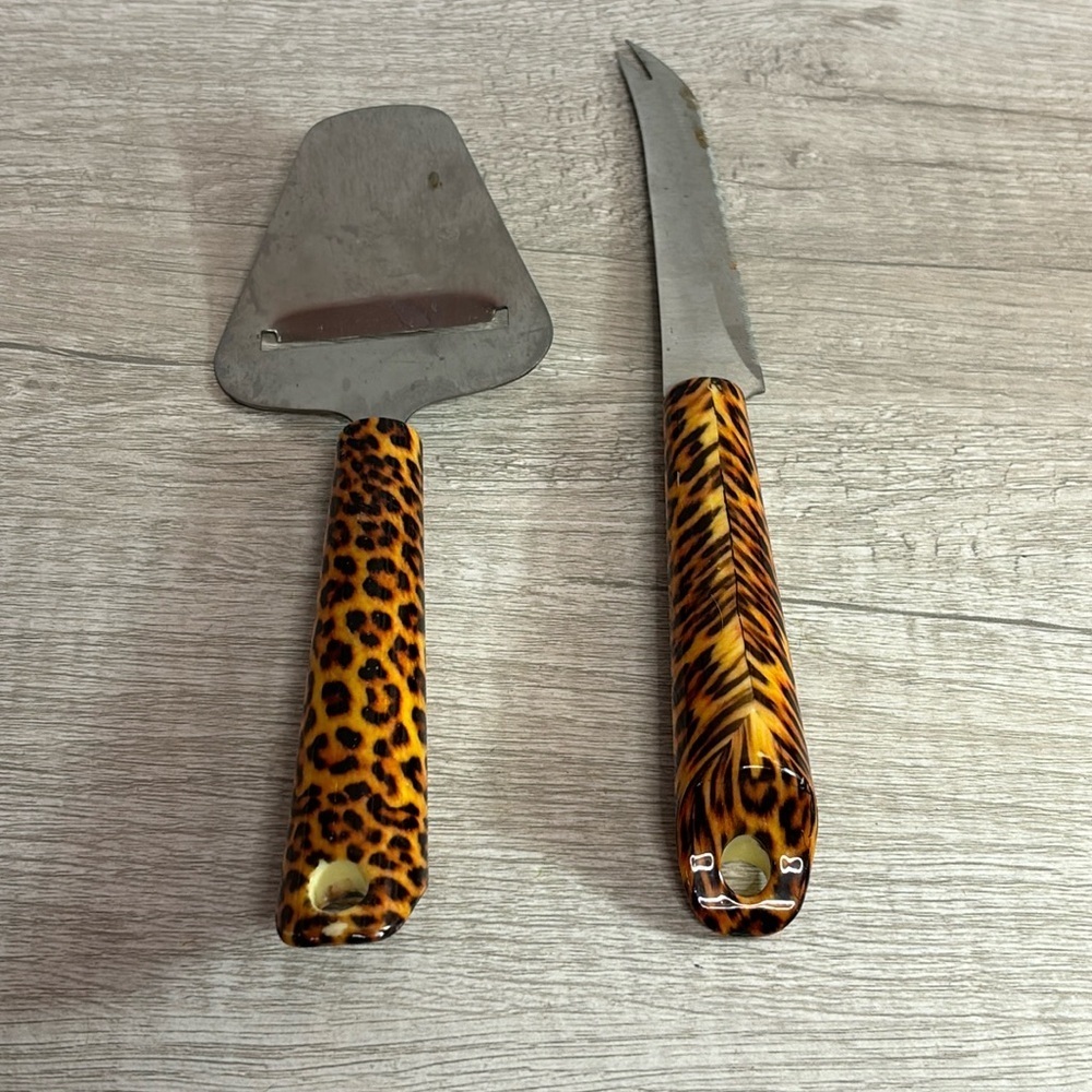 Leopard Ceramic Handless Stainless Steel Cheese Cutter Set 2 Piece